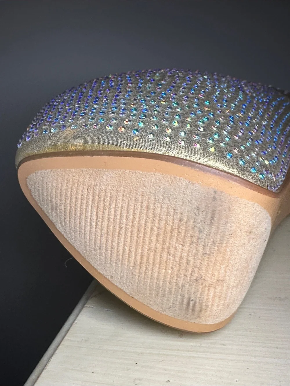 Delicacy sparkling gold